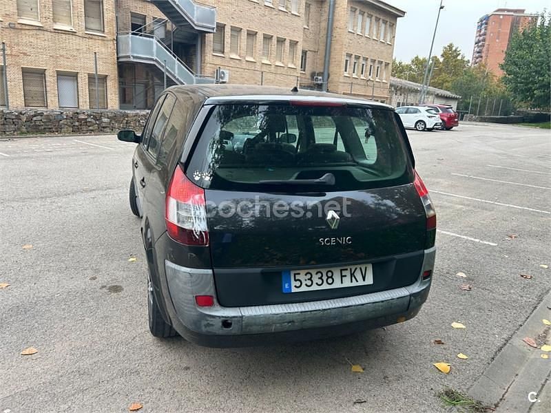 Usado Renault Grand Scénic II 130 CV (95 kW) 2007 Negro Monovolumen