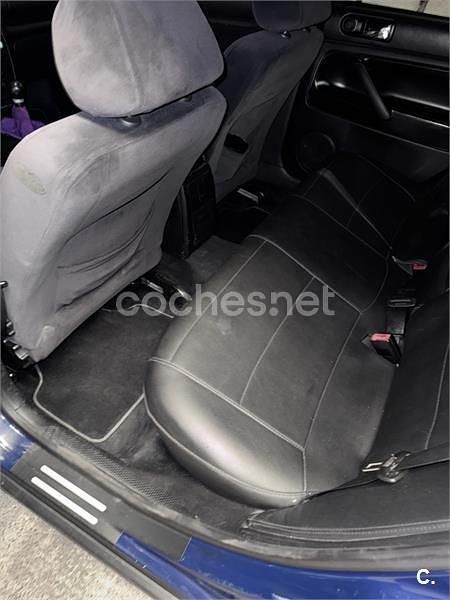 Usado VW Passat Comfortline 110 CV (80 kW) 1998 Azul Familiar