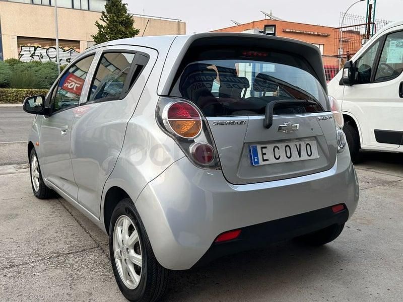 Usado Chevrolet Spark LS 68 CV (50 kW) 2011 Gris / plata Utilitario