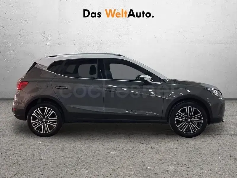 Usado Seat Arona Xperience 115 CV (84 kW) 2025 Gris / plata SUV