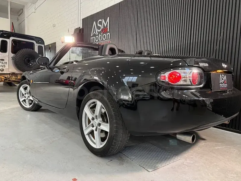 Usado Mazda MX5 Active 126 CV (92 kW) 2007 Negro Descapotable