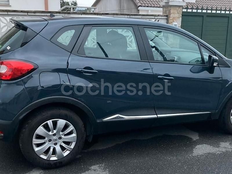 Usado Renault Captur Life 90 HP (66 kW) 2014 Azul SUV