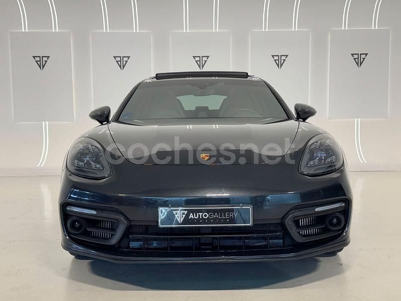 Usado Porsche Panamera 4S 560 CV (411 kW) 2020 Gris / plata Berlina