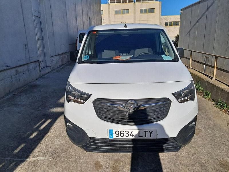 Usado Opel Combo 102 CV (75 kW) 2021 Blanco Monovolumen
