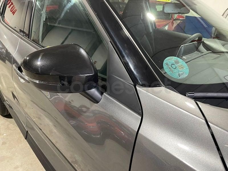 Usado Nissan Juke 114 CV (83 kW) 2023 Gris / plata SUV