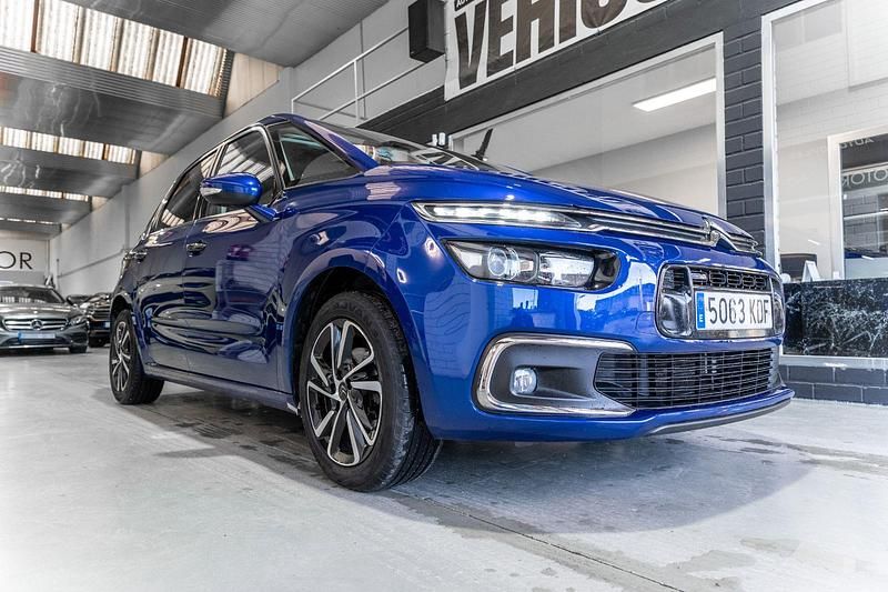 Azul Usado 2017 Citroën Grand C4 Picasso PureTech Monovolumen | 9995 € (Buen precio) - Imagen 1/4