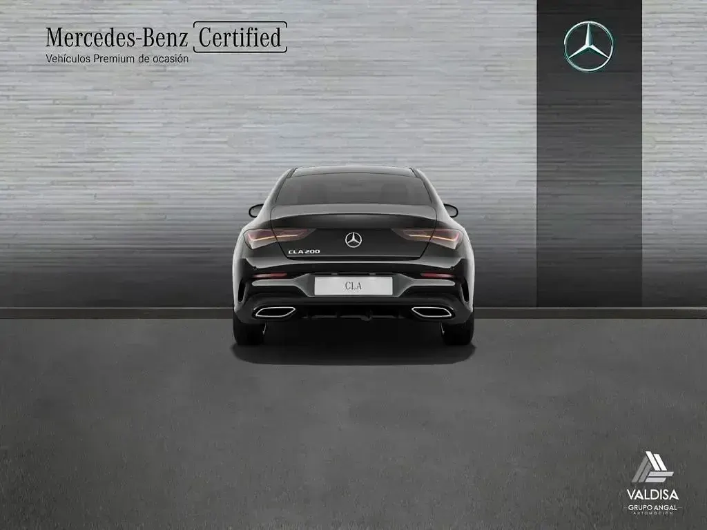 Usado Mercedes CLA200 163 CV (119 kW) 2025 Negro Berlina