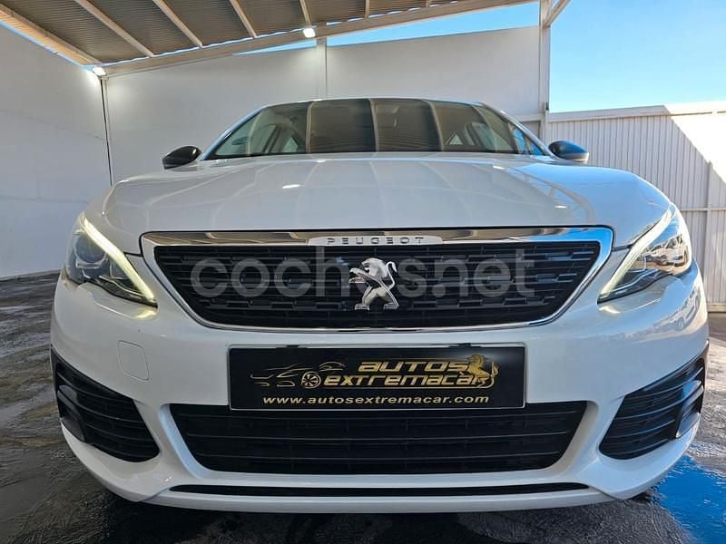 Usado Peugeot 308 Access 100 CV (73 kW) 2019 Blanco Berlina