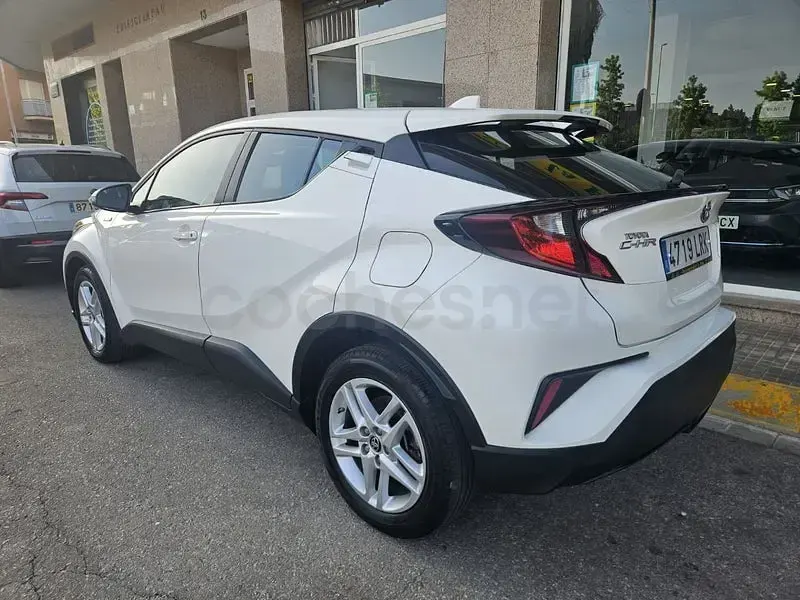 Usado Toyota C-HR Advance 122 CV (89 kW) 2021 Blanco SUV