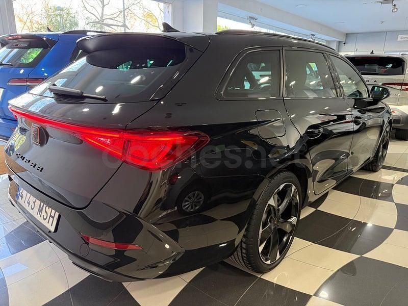 Usado Cupra Leon 150 CV (110 kW) 2024 Negro Familiar