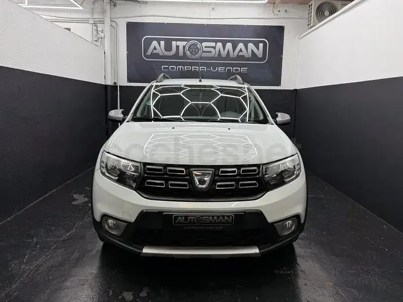 Usado Dacia Sandero Stepway 90 CV (66 kW) 2017 Blanco Berlina