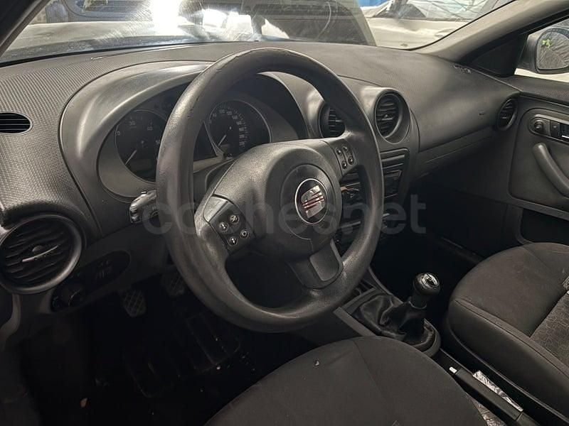 Usado Seat Ibiza Reference 70 HP (51 kW) 2006 Azul Citadino