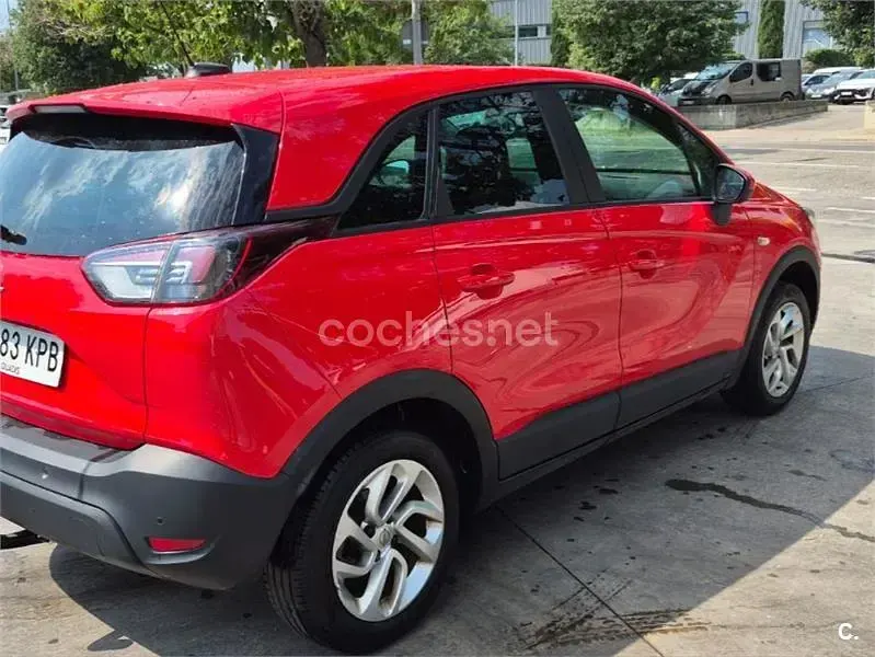Usado Opel Crossland X Edition 110 CV (80 kW) 2018 Rojo SUV