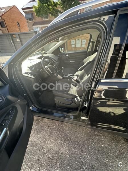 Usado Ford Kuga Titanium 140 CV (102 kW) 2013 Negro SUV