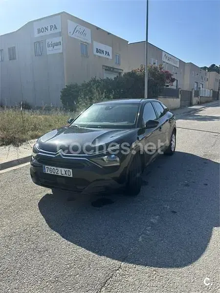 Usado Citroën C4 Live 110 CV (80 kW) 2022 Negro Berlina