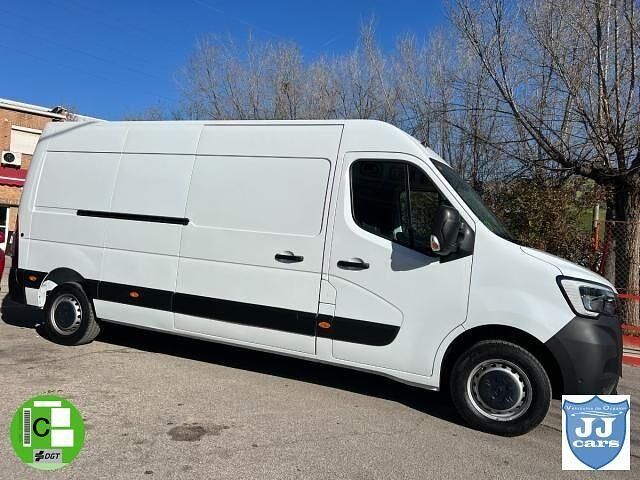 Usado Renault Master 135 CV (99 kW) 2022 Blanco Monovolumen