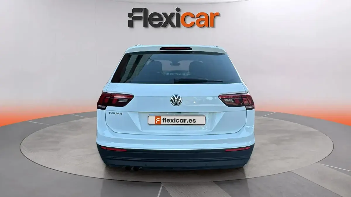 Używany VW Tiguan Edition 125 KM (91 kW) 2018 Biały SUV