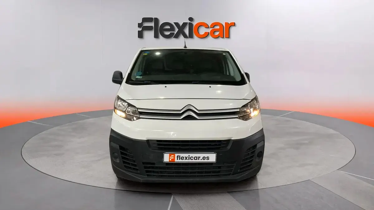 Käytetty Citroën Jumpy 102 HP (75 kW) 2019 Valkoinen Tila-auto