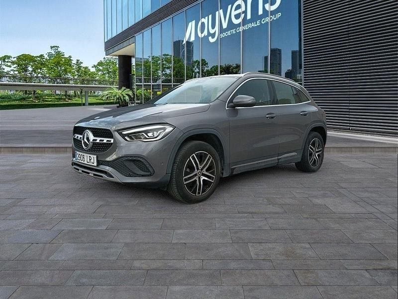 Gris Usado 2021 Mercedes GLA200 SUV | 31.500 € (Buen precio) - Imagen 1/4