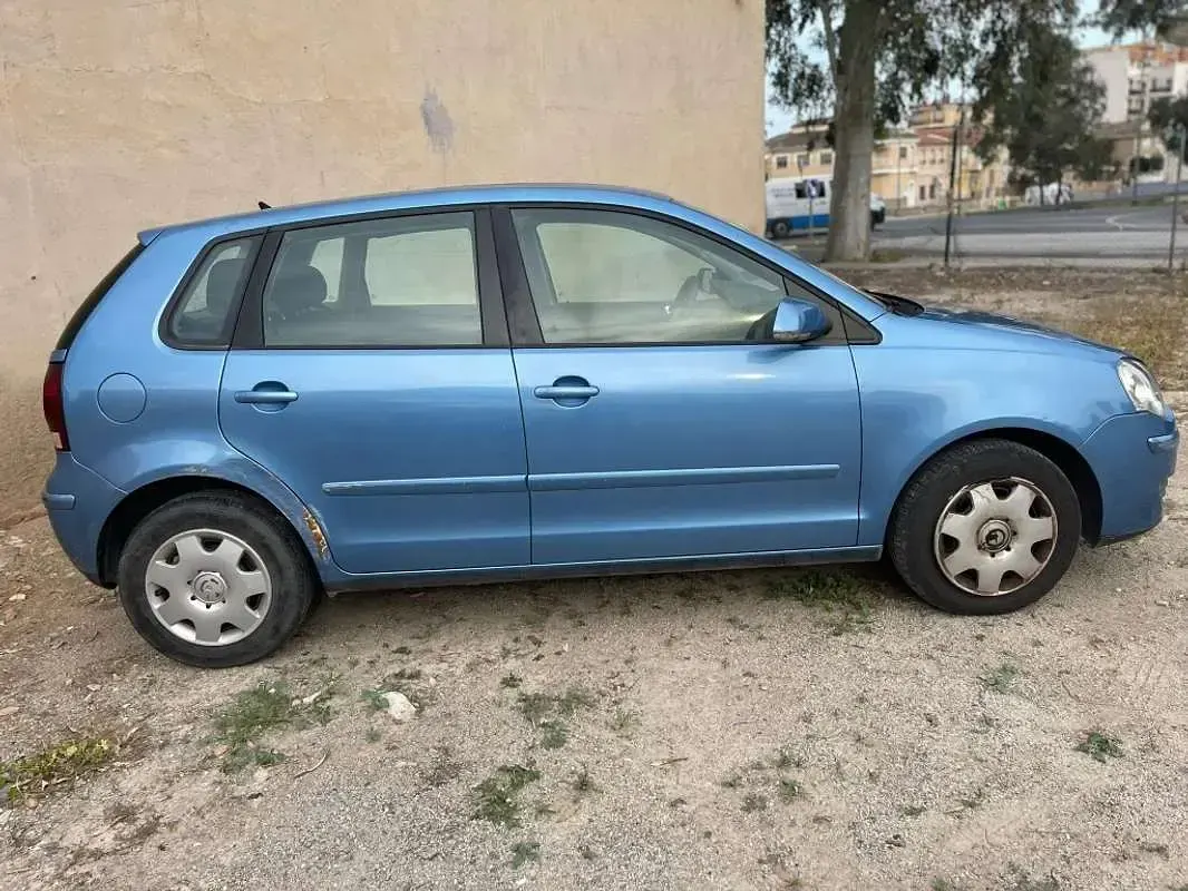 Käytetty VW Polo Advance 80 HP (58 kW) 2006 Sininen Viistoperä