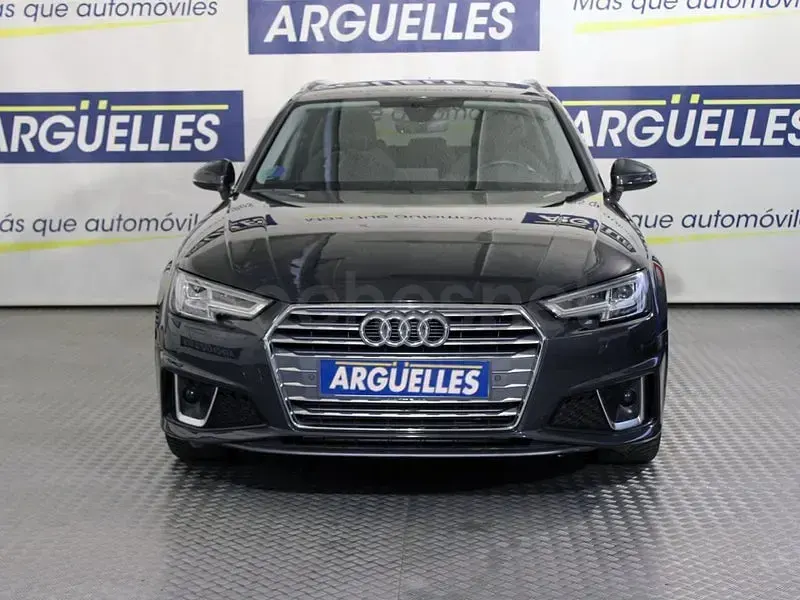 Usado Audi A4 S-Line 170 CV (125 kW) 2020 Gris / plata Familiar