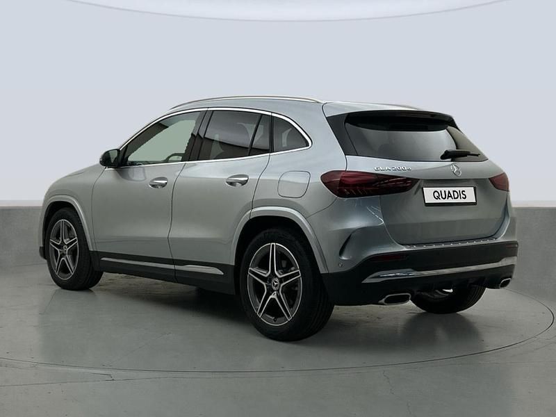 Nuevo Mercedes GLA200 150 CV (110 kW) 2025 Gris plata SUV
