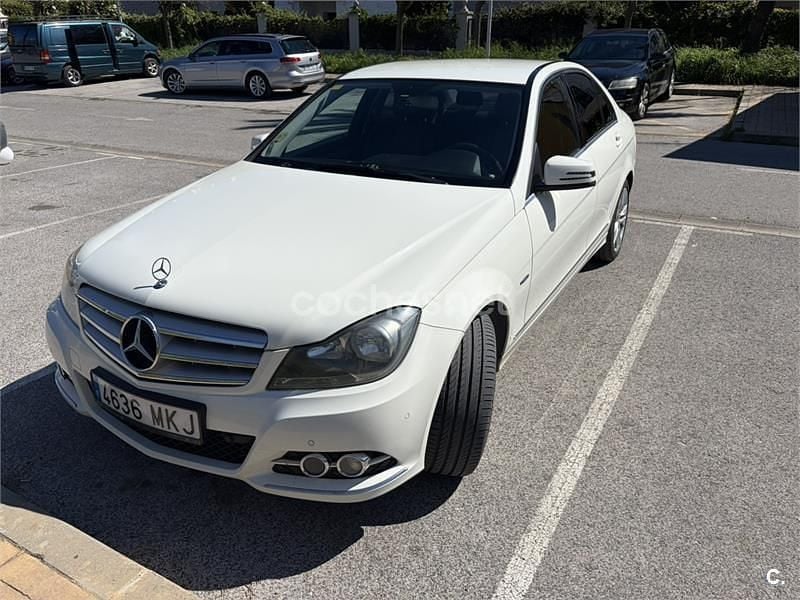 Usado Mercedes C180 Avantgarde 120 CV (88 kW) 2012 Blanco Berlina