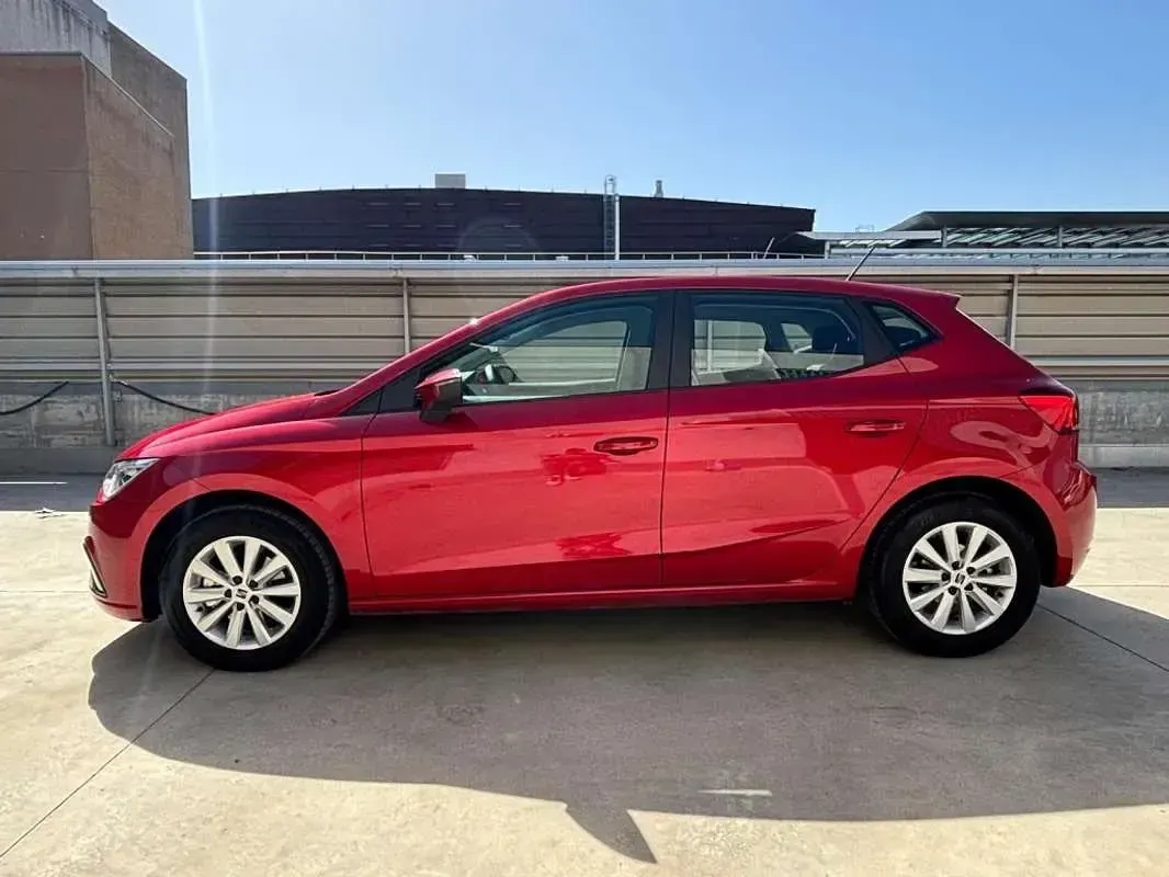 Usado Seat Ibiza Style 116 CV (85 kW) 2025 Blanco Utilitario
