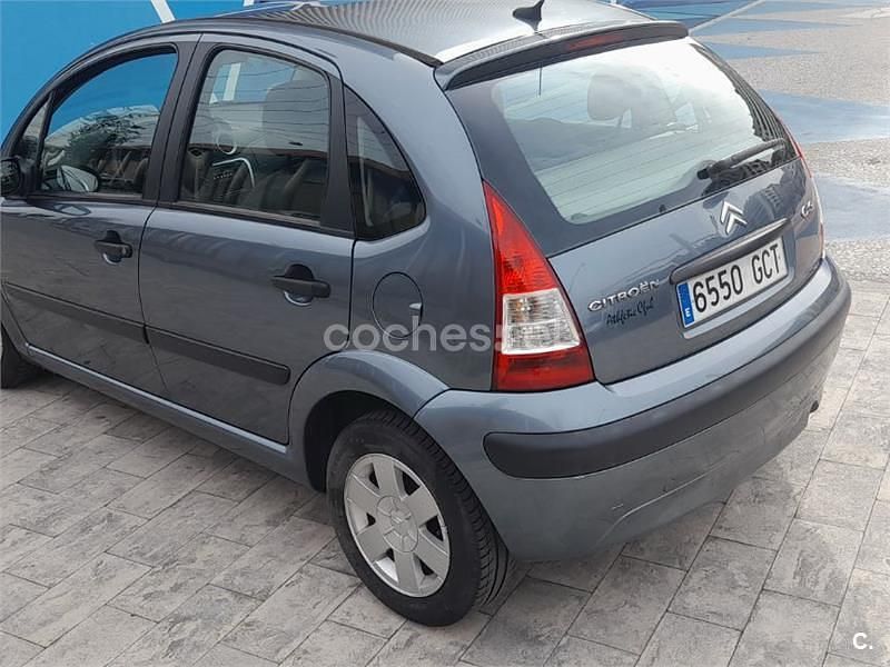 Usado Citroën C3 61 CV (44 kW) 2009 Gris / plata Berlina