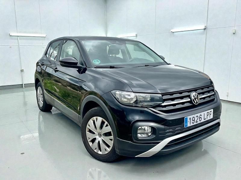Usado VW T-Cross Edition 95 CV (69 kW) 2021 Negro SUV