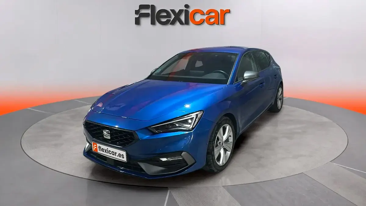 Usado Seat Leon FR 150 CV (110 kW) 2025 Azul Familiar