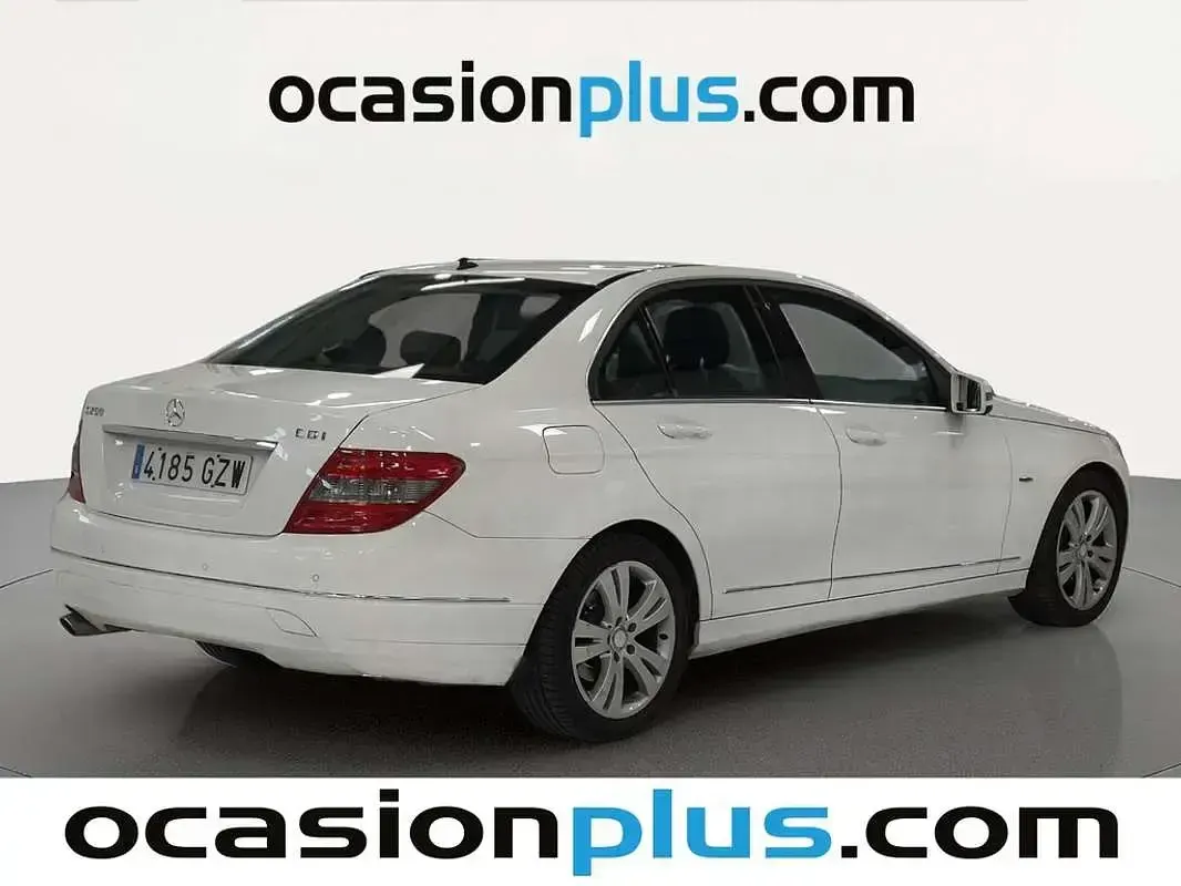 Usado Mercedes C200 Avantgarde 136 CV (100 kW) 2010 Blanco Berlina