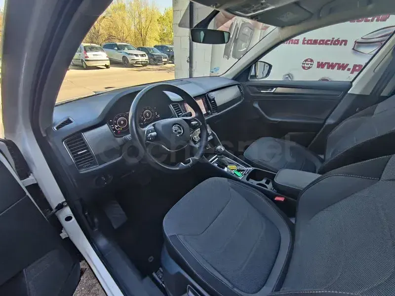 Usado Skoda Kodiaq Ambition 150 CV (110 kW) 2021 Blanco SUV