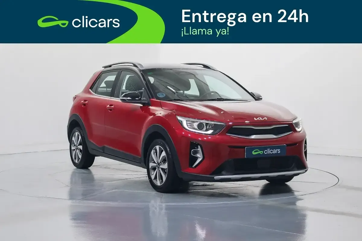 Usado Kia Stonic 84 CV (61 kW) 2022 Rojo SUV
