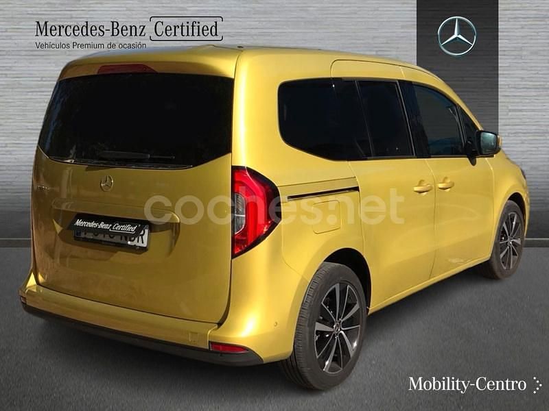 Usado Mercedes T180 116 CV (85 kW) 2025 Amarillo Monovolumen