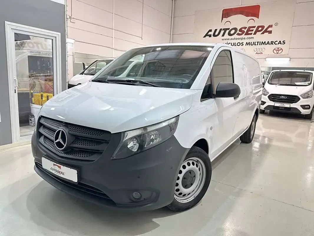 Usado Mercedes Vito 136 CV (100 kW) 2021 Blanco Van