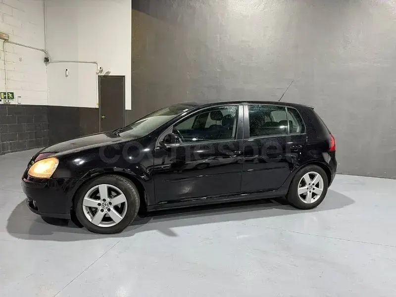 Usado VW Golf IV Sportline 105 CV (77 kW) 2005 Negro Berlina