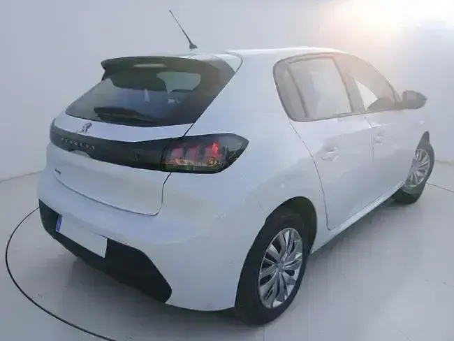 Usado Peugeot 208 Active 100 CV (73 kW) 2022 Blanco Utilitario