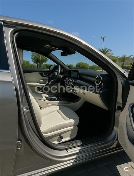 Usado Mercedes A180 136 CV (100 kW) 2020 Gris / plata Berlina