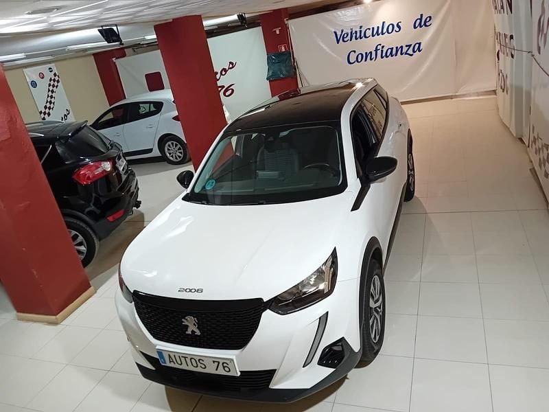 Usado Peugeot 2008 Active 110 CV (80 kW) 2021 Blanco SUV