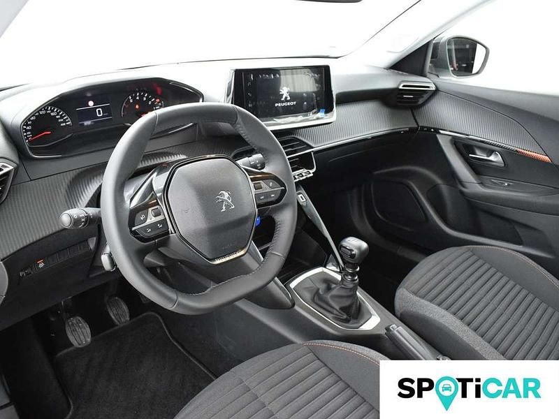 Usado Peugeot 2008 Active 101 CV (74 kW) 2022 Blanco SUV