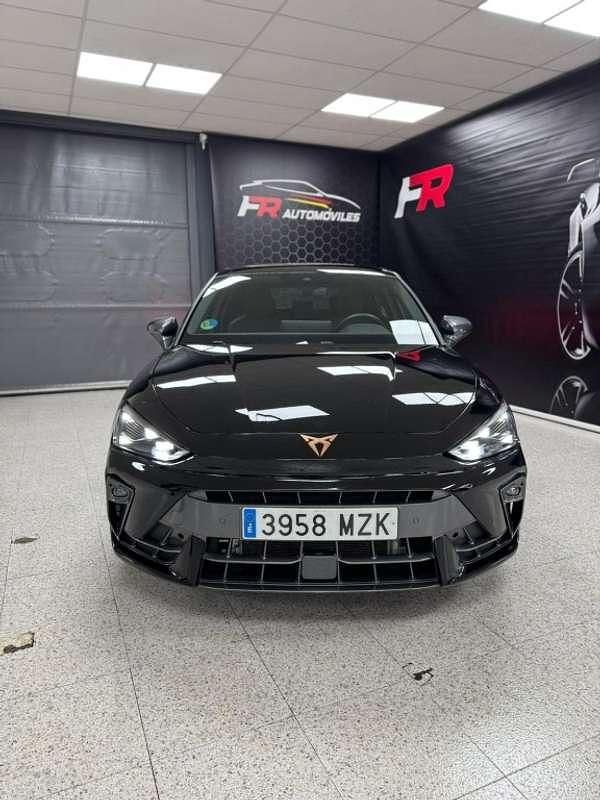 Usado Cupra Leon 150 CV (110 kW) 2025 Negro Utilitario