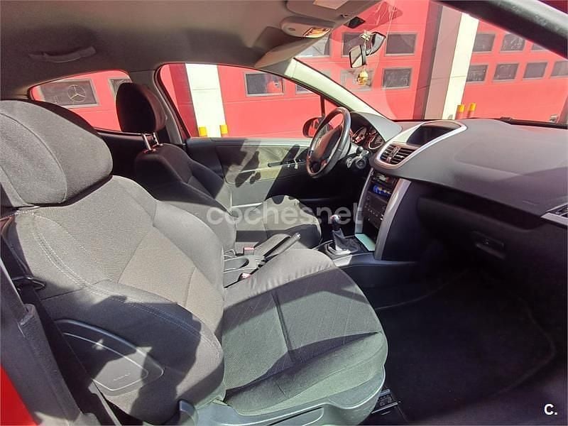 Usado Peugeot 207 GTi 110 CV (80 kW) 2006 Rojo Berlina