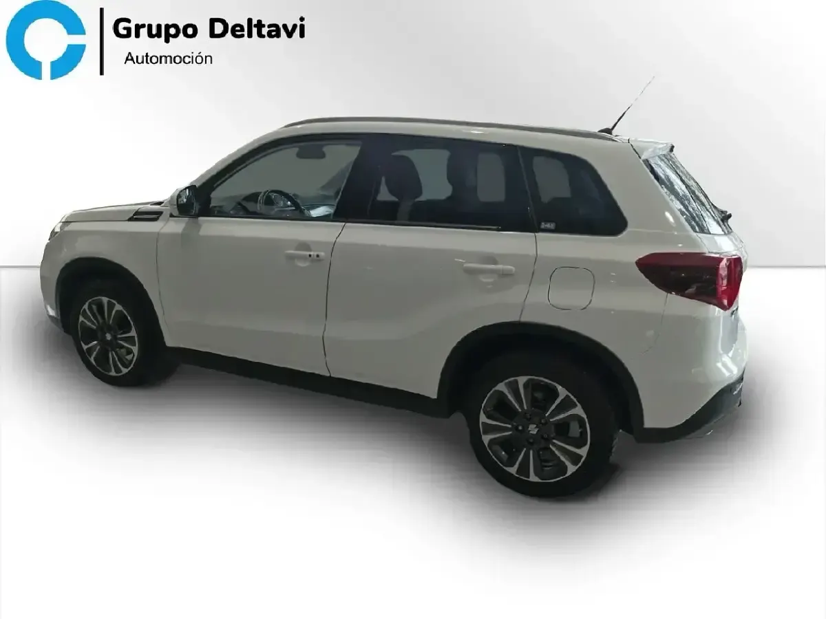 Usado Suzuki Vitara GLX 129 CV (94 kW) 2022 Blanco SUV