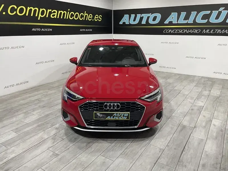 Usado Audi A3 Advanced Plus 150 CV (110 kW) 2021 Rojo Berlina