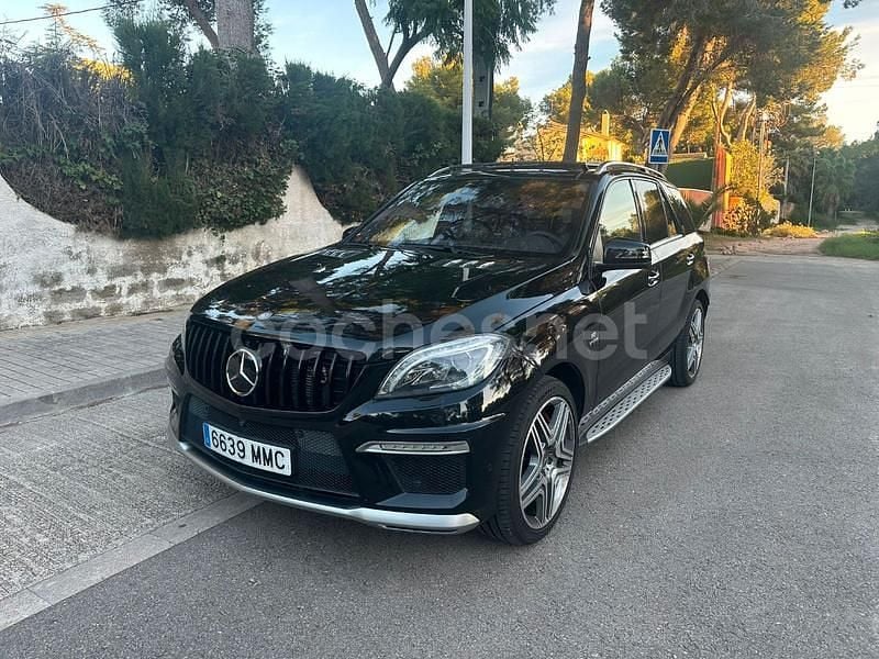 Negro Usado 2014 Mercedes ML63 AMG AMG SUV | 39.590 € (Precio justo) - Imagen 1/4