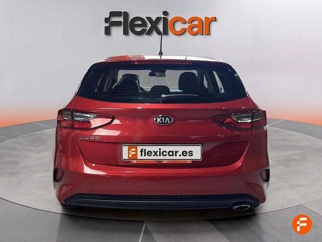 Usado Kia Ceed 120 CV (88 kW) 2020 Rojo Utilitario