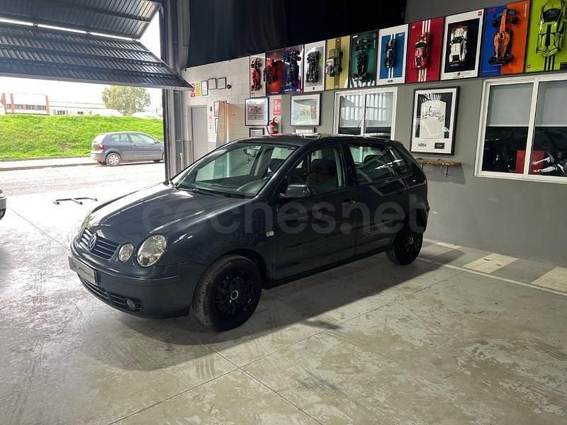 Usado VW Polo Trendline 75 CV (55 kW) 2002 Negro Berlina