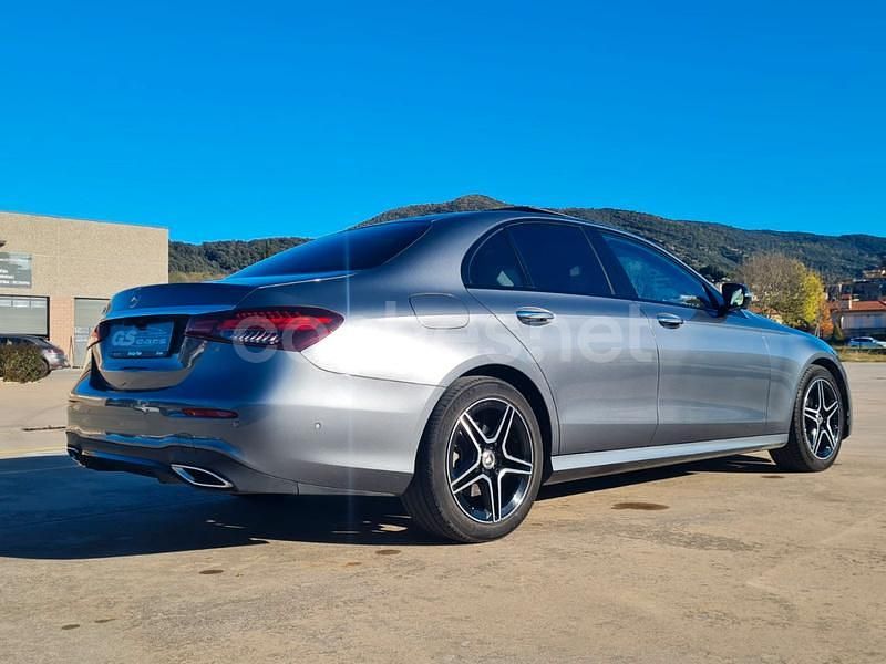 Usado Mercedes E200 197 CV (144 kW) 2022 Gris / plata Berlina