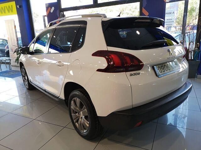 Usado Peugeot 2008 Style 82 CV (60 kW) 2017 Blanco SUV
